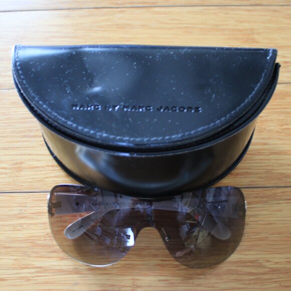Marc by Marc Jacobs Oversized Wrap Oval Rectangle Sunglasses Brown/White Unisex main image 6